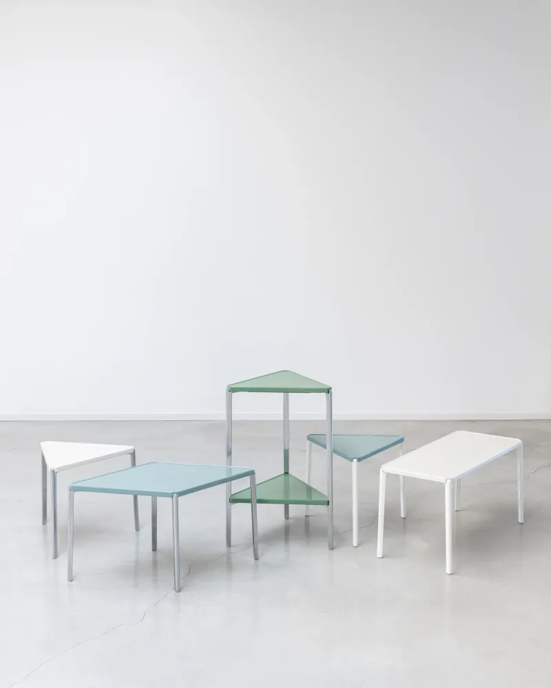 TAMBOUR Beistelltisch blauer Beton